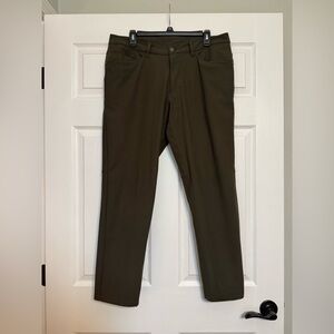 Lululemon Athletica Men’s Army Green Dress Pants